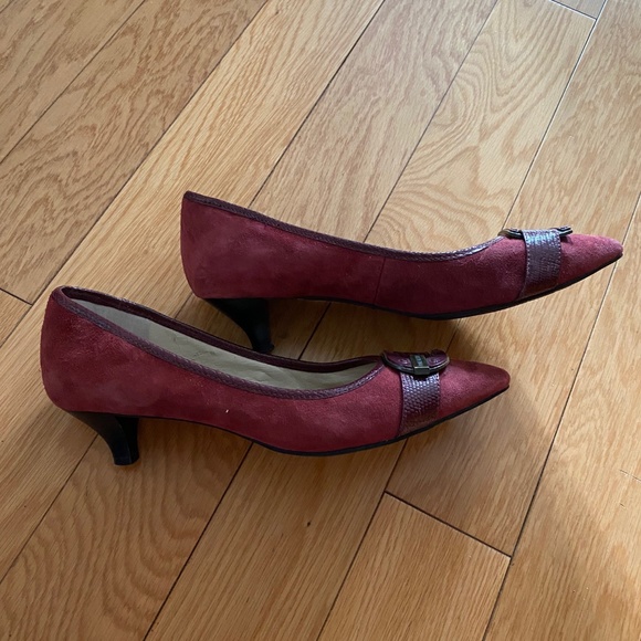 Anne Klein Burgundy Suede Heels - Picture 3 of 3